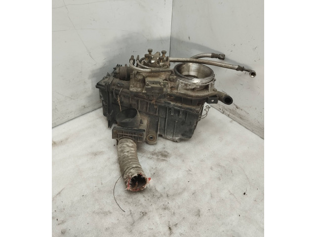 Vstřikovací lišta 0438101035   Audi 80 90 B3     