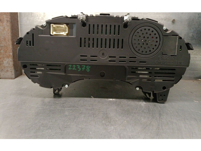 Přístrojová deska  Mercedes-Benz A W176 2013 A1769000101, A1769000101  