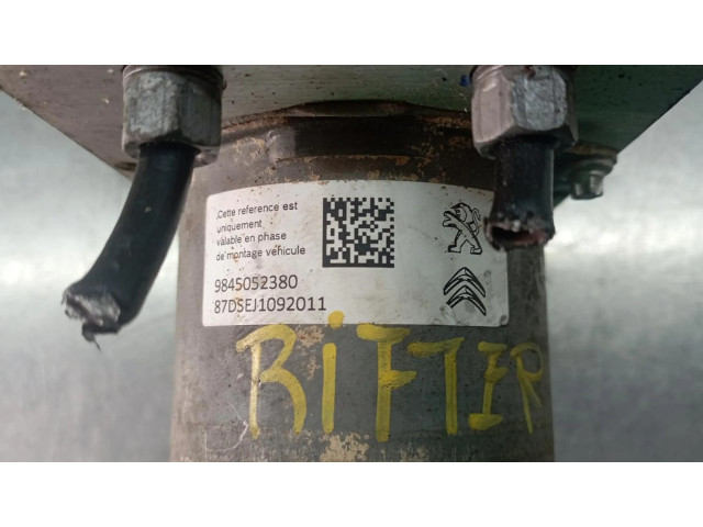 Jednotka ABS 9845052380   Peugeot Rifter 2021