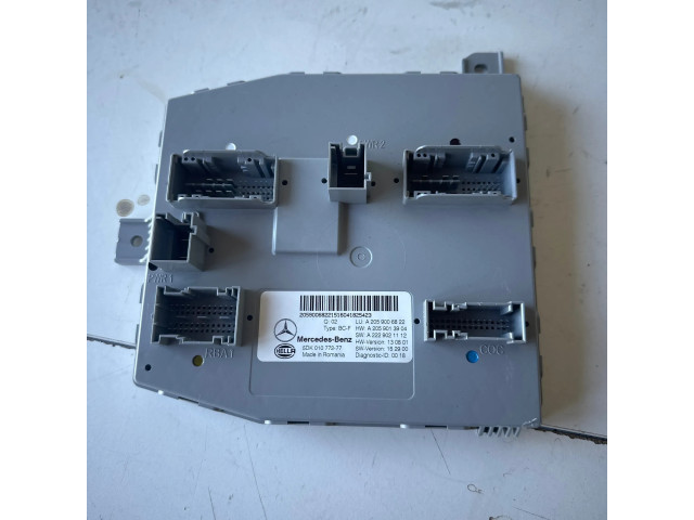 Блок комфорта A2059013904, A2059006822   Mercedes-Benz GLC C253   