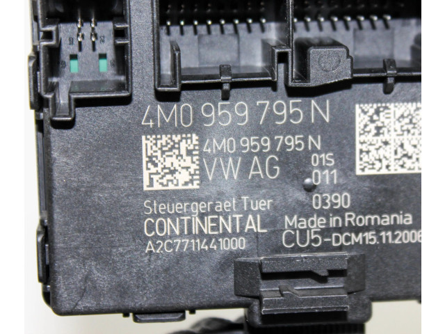 Блок управления дверью 4M0959795N   Audi A4 S4 B9 8W