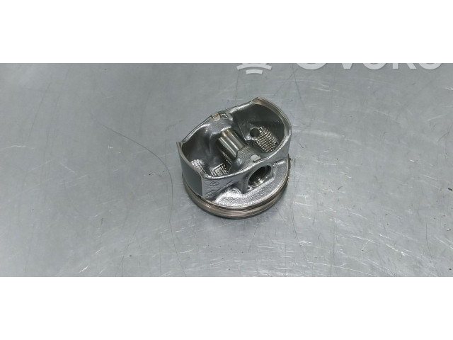  Поршень 264915 A2640301900  Mercedes-Benz C W205  