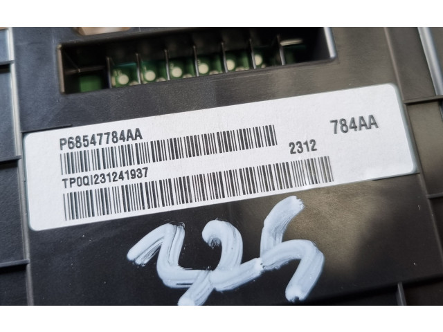 Přístrojová deska  Dodge Challenger 2022 68547784AA, P68547784AA  