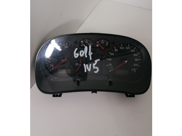 Přístrojová deska  Volkswagen Golf IV 2002 1J0920805E  