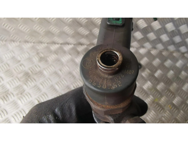 Vstřikovač 0445110078, 8658352   Volvo S60  pro naftový motor 2.4  