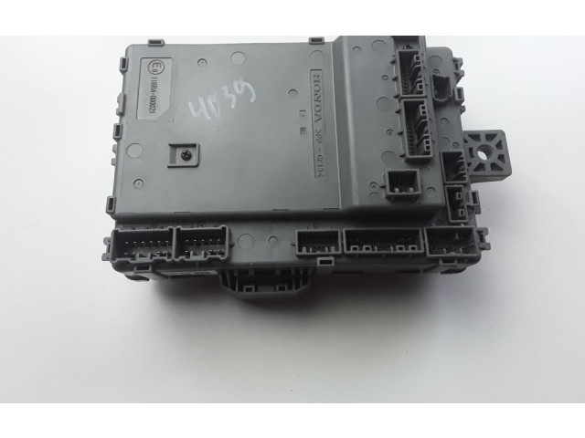 Блок предохранителей T1EE711   Honda CR-V    