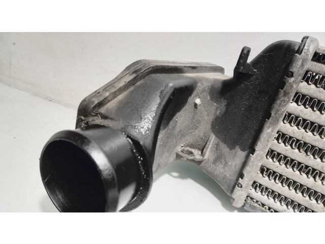 Интеркулер  2246795, 17512246795   BMW 3 E46 2.0