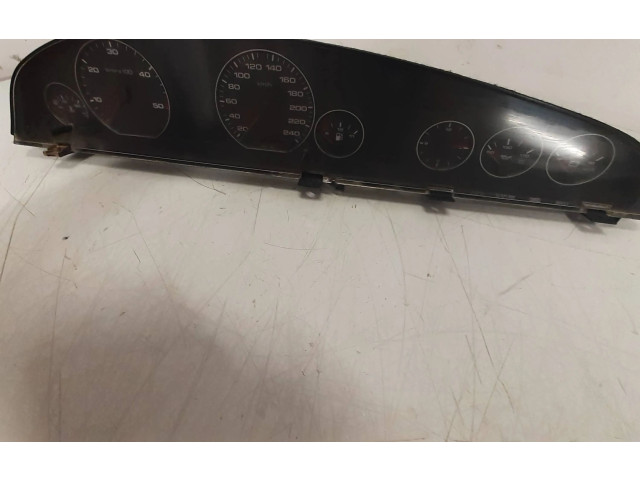 Přístrojová deska  Audi A6 S6 C4 4A 1997 88311178  