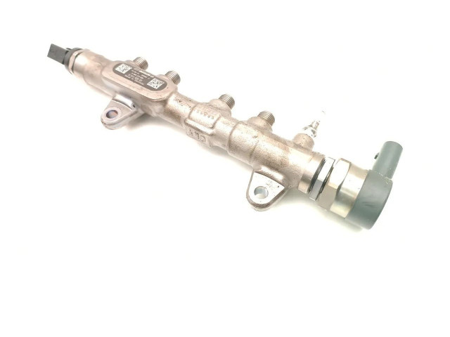 Vstřikovací lišta 8511629, 0445213026   BMW 1 F20 F21    B37D15A 
