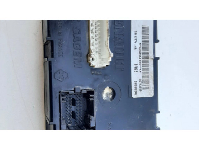 Блок комфорта 281127746A, P8200461558K   Opel Vivaro   