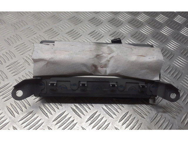 Подушка безопасности для колен    Toyota Corolla E140 E150