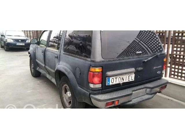 Передняя решётка Ford Explorer  CROMADA      