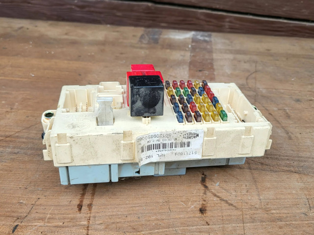 Блок предохранителей  51711824, 501209550060   Fiat Stilo    
