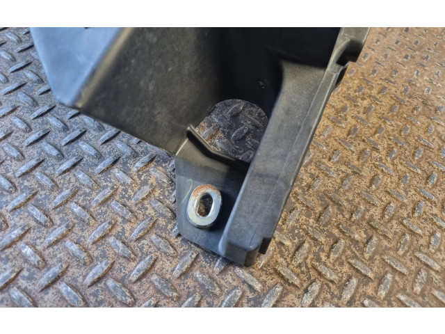 Блок предохранителей  68318605AA   Jeep Grand Cherokee    