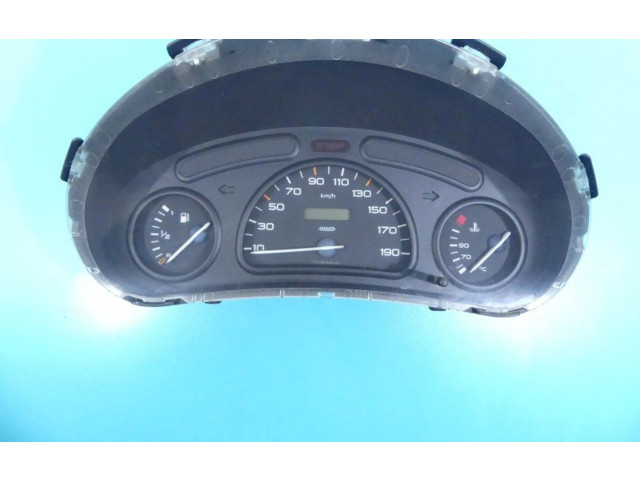 Přístrojová deska  Peugeot 206 2000 9634960980, IMPRK1140415  