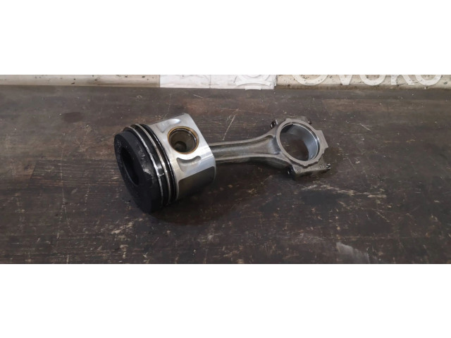 Píst 038107065LC, 038105401G   Volkswagen Jetta VI    BLS 