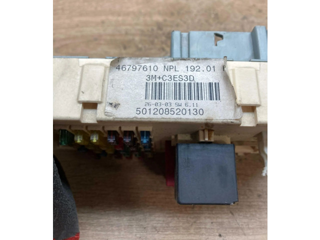 Блок предохранителей 46778898, 110303   Fiat Stilo    
