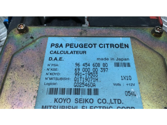 Блок управления двигателя 9645460880, 6900000397   Citroen C3