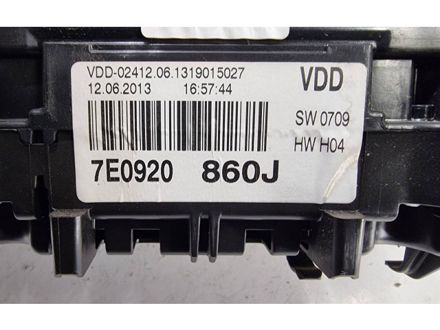 Přístrojová deska  Volkswagen Transporter - Caravelle T5 2013 7E0920860J  