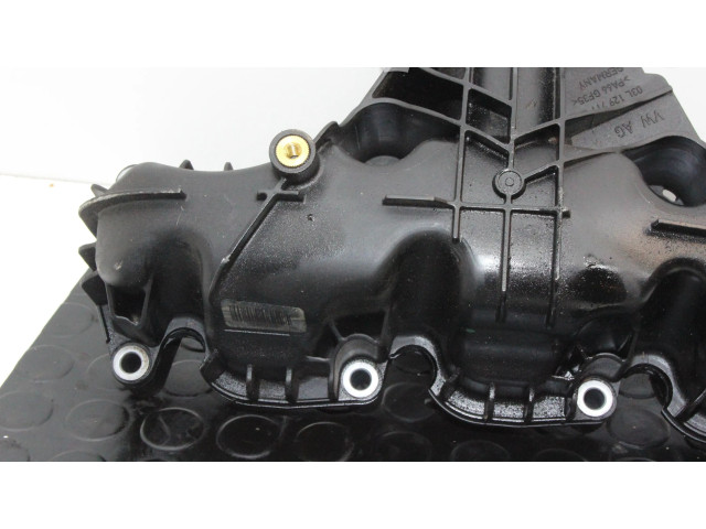 Vstřikovací lišta 03L129711BA   Audi A5 8T 8F    CGLC 