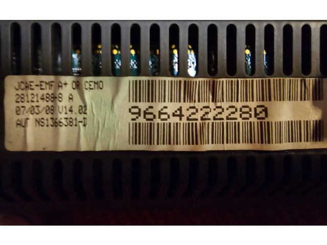 Дисплей    9664222280, 281214888A   Peugeot Expert