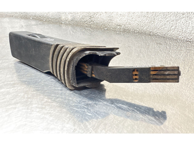 Ручка стеклоочистителей 09180811   Opel Vectra C
