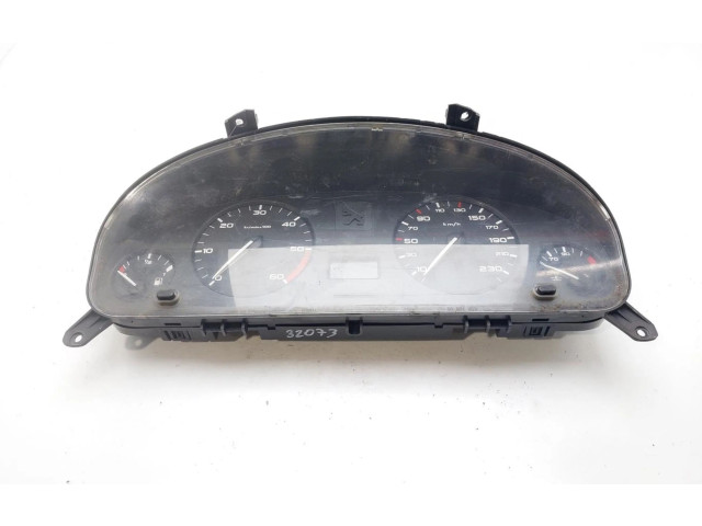Přístrojová deska  Peugeot 406  9630372780  
