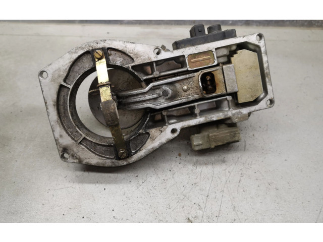 Vstřikovací lišta 0438121011, 026133353   Audi 80 90 B3     