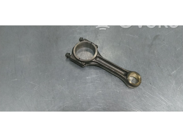 Поршень Шатун DFHA DFH 04L105401A  Volkswagen PASSAT B8  