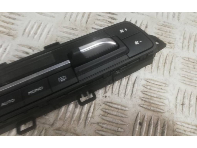 Блок управления климат-контролем 98340419ZD, 35252712   Peugeot Rifter