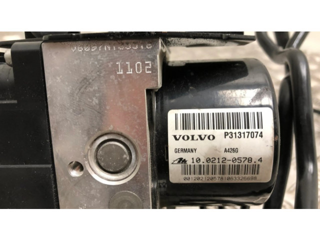 Блок АБС 10096104143, 61341000133   Volvo  V40  2012-2019 года