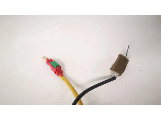 Подрулевой шлейф SRS    Mitsubishi Carisma