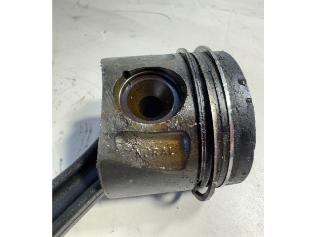Píst 8340E   Mercedes-Benz ML W164    642.940 