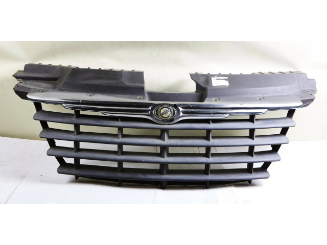 Передняя решётка Chrysler Voyager 2004-2007 года 04857218ACC, 04857960aa      