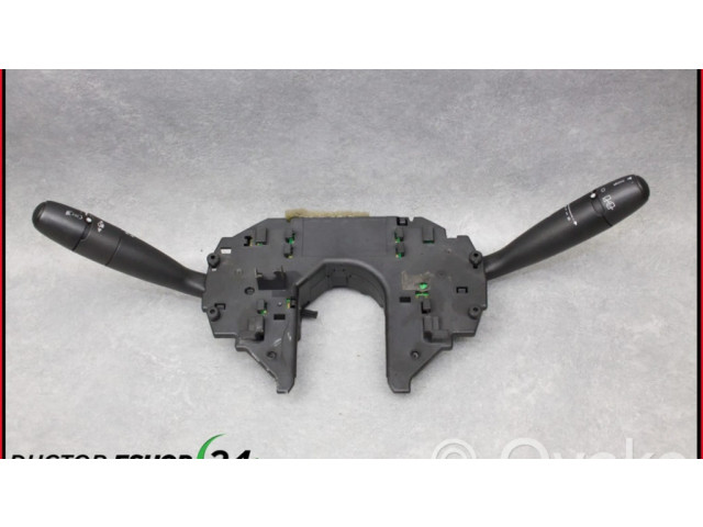Подрулевой переключатель 96720599XT   Citroen C5