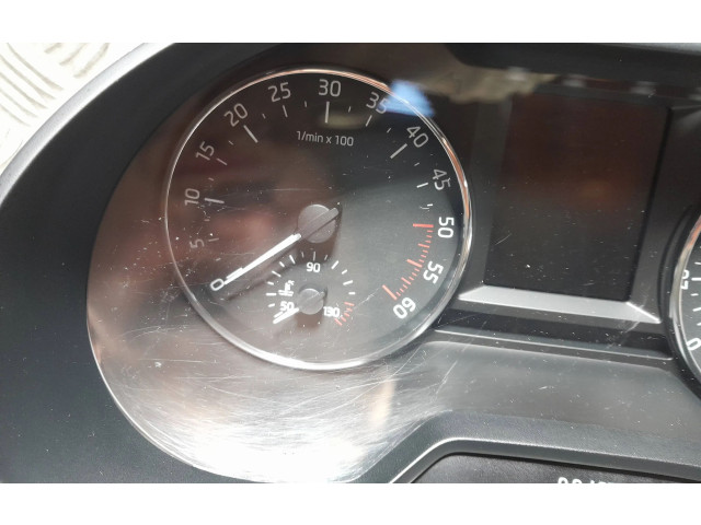 Přístrojová deska  Skoda Octavia Mk3 (5E) 2014 5E0920971D, 1355020313  