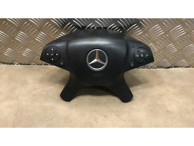 Подушка безопасности водителя A2048600202   Mercedes-Benz C W204