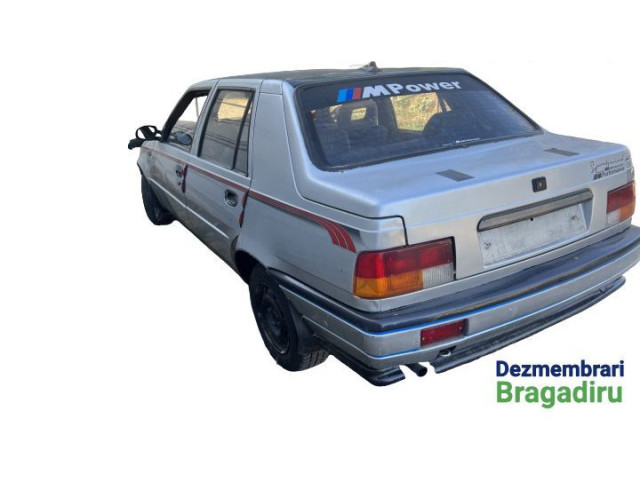 Zpětné zrcátko  Dacia Nova 1999    