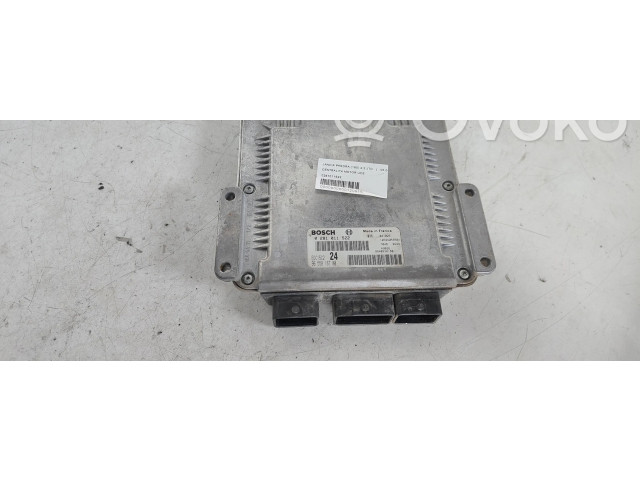 Блок управления двигателя 0281011522   Lancia Phedra