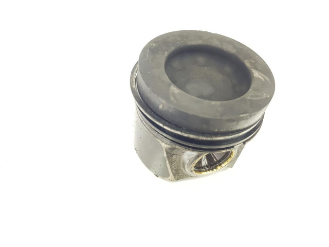  Поршень с шатуном  04L107065AM, 04L107065AM  Volkswagen Tiguan  