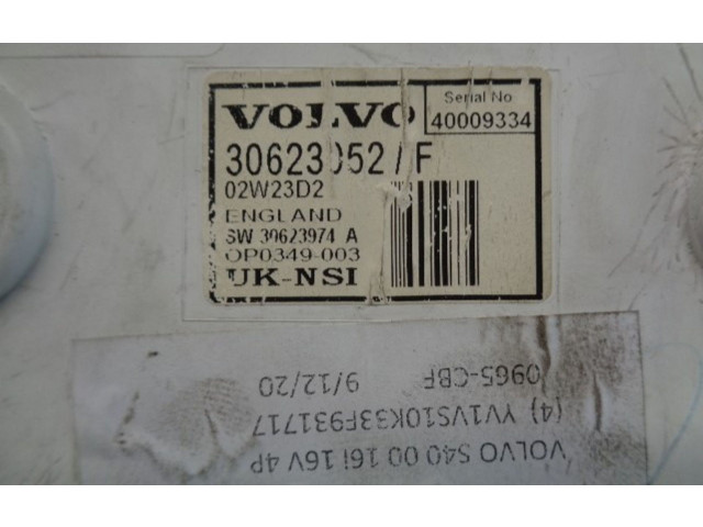 Панель приборов 30623052   Volvo S40, V40       