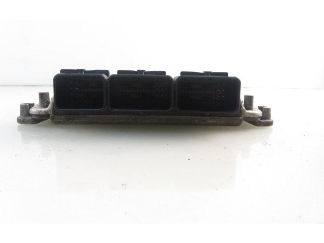 Řídící jednotka 8200118526, 8200051608   Nissan Primastar 2003