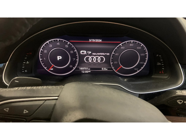 Панель приборов 4M0920890A   Audi Q7 4M       