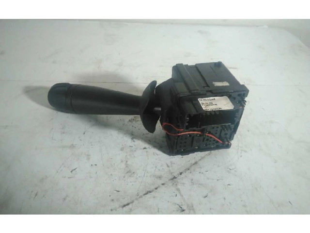 Переключатель дворников 681727472R   Renault Sandero I