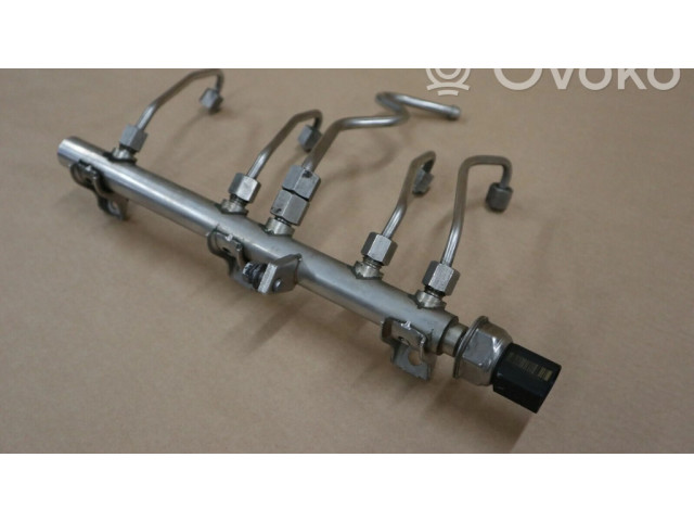 Vstřikovací lišta 7562474   BMW 1 E81 E87  pro benzínový motor 2.0  
