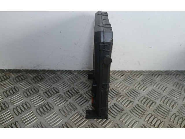   Pojistková skříňka 9664983080   Peugeot 207 2009