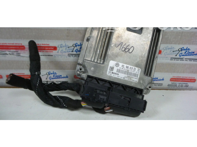 Řídící jednotka 03L906019ED, 0281017608   Seat Exeo (3R) 2012