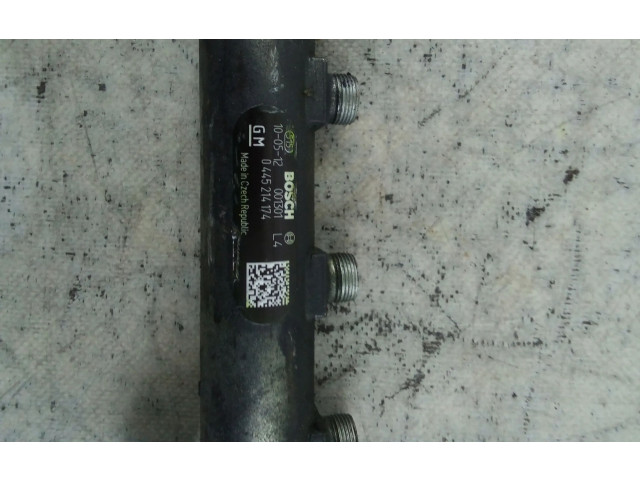 Топливная рампа 0445214174   Opel Antara  