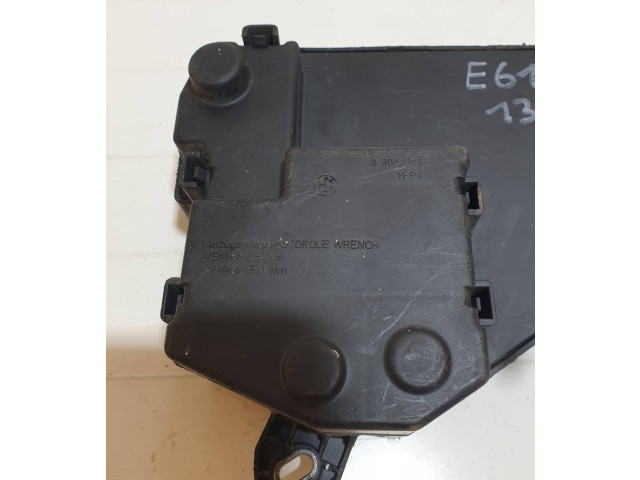 Блок предохранителей 690658806, 518811047   BMW 5 E60 E61    