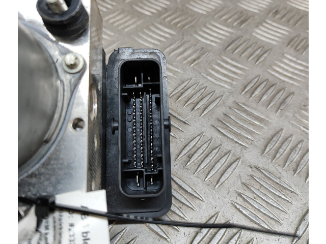 Jednotka ABS 104474500B   Tesla Model 3 2023